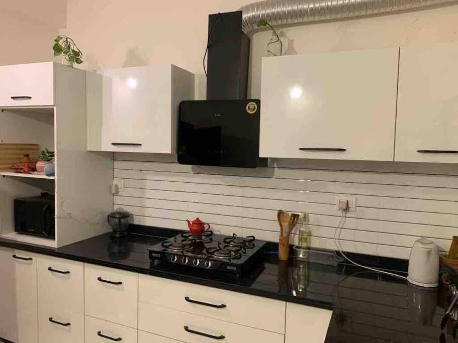 Furnished Villa Near Airport, Away From Cityボーパール エクステリア 写真