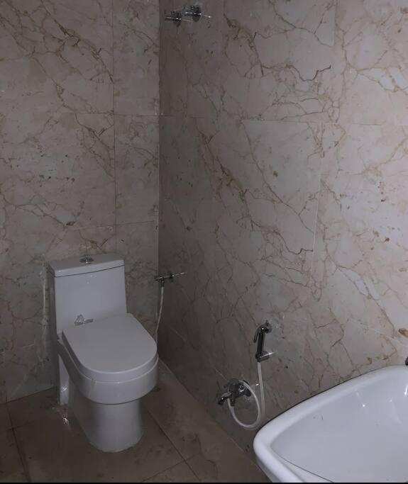 Furnished Villa Near Airport, Away From Cityボーパール エクステリア 写真